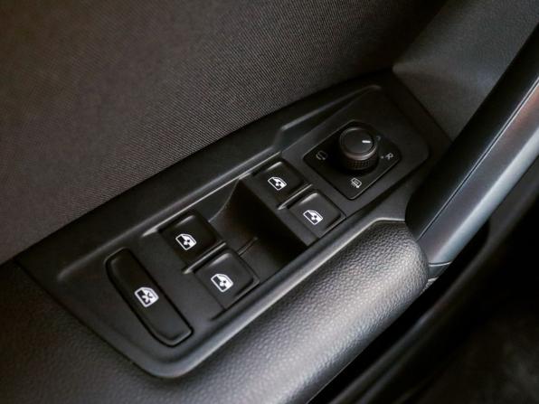 Volkswagen Tiguan II Рестайлинг с пробегом 2021 года, цена 2 749 000 рублей, 73371 км, внедорожник, Автокод Объявления