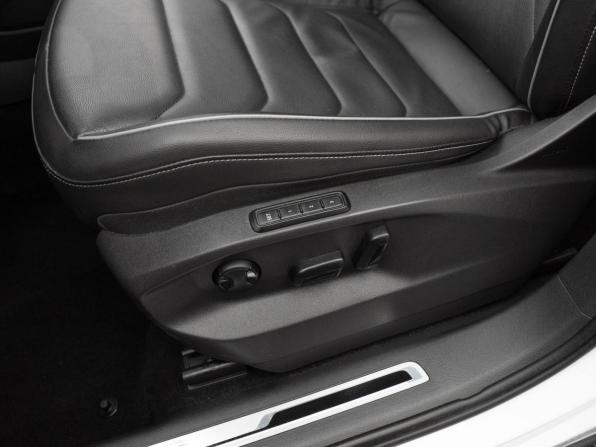 Volkswagen Tiguan II Рестайлинг с пробегом 2022 года, цена 3 050 000 рублей, 133345 км, внедорожник, Автокод Объявления