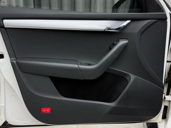 Skoda Octavia III (A7) с пробегом 2015 года, цена 1 449 000 рублей, 144867 км, лифтбек, Автокод Объявления