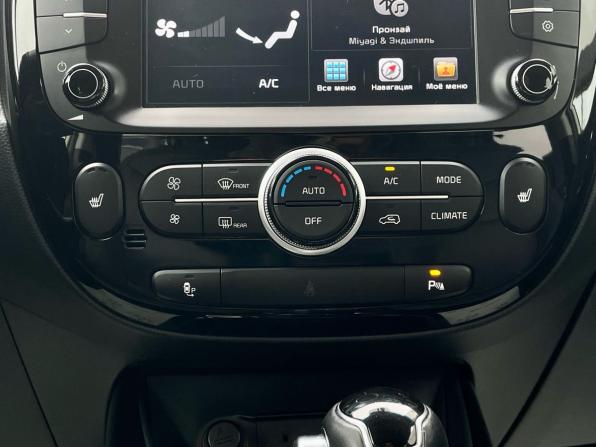 Kia Soul II Рестайлинг с пробегом 2017 года, цена 1 700 000 рублей, 44376 км, хэтчбек, Автокод Объявления