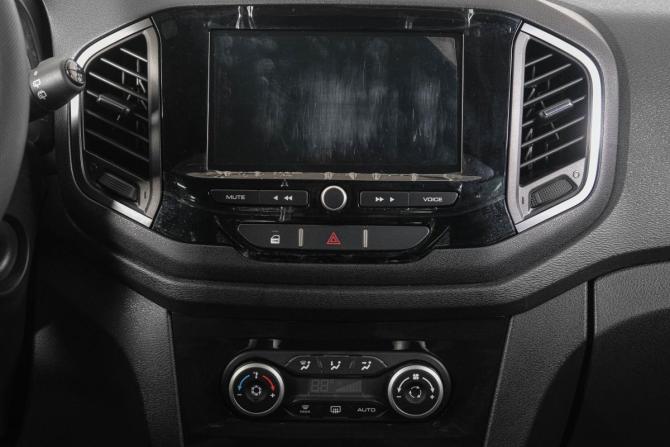 Lada (ВАЗ) XRAY I с пробегом 2021 года, цена 1 749 000 рублей, 2750 км, хэтчбек, Автокод Объявления