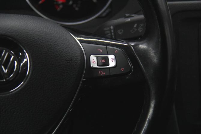 Volkswagen Jetta VI Рестайлинг с пробегом 2018 года, цена 1 499 000 рублей, 174439 км, седан, Автокод Объявления