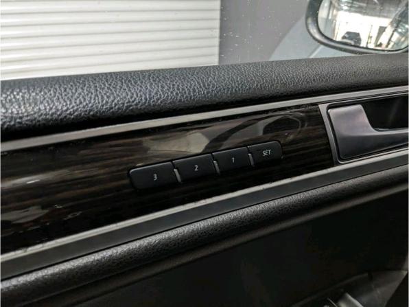 Volkswagen Touareg II Рестайлинг с пробегом 2016 года, цена 2 595 000 рублей, 248985 км, внедорожник, Автокод Объявления