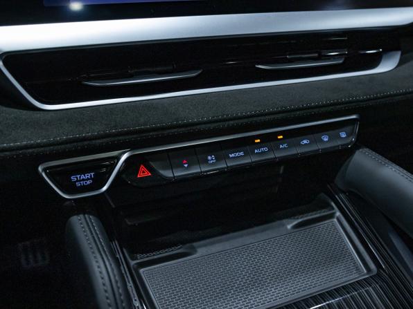 Geely Monjaro I с пробегом 2024 года, цена 3 490 000 рублей, 24647 км, внедорожник, Автокод Объявления