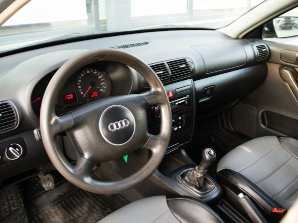 Audi A3 I (8L) Рестайлинг с пробегом 2002 года, цена 350 000 рублей, 265320 км, хэтчбек, Автокод Объявления