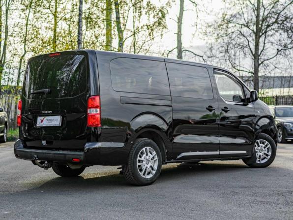 Peugeot Traveller I с пробегом 2018 года, цена 2 225 000 рублей, 228545 км, минивэн, Автокод Объявления