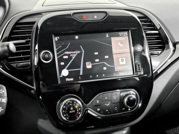 Renault Kaptur I Рестайлинг с пробегом 2021 года, цена 1 800 000 рублей, 61301 км, внедорожник, Автокод Объявления