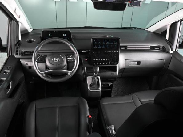 Hyundai Staria I с пробегом 2024 года, цена 6 279 000 рублей, 7188 км, минивэн, Автокод Объявления