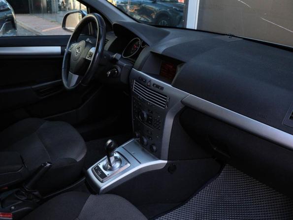 Opel Astra H Рестайлинг с пробегом 2011 года, цена 399 000 рублей, 126228 км, хэтчбек, Автокод Объявления