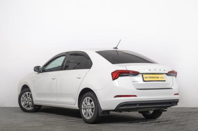 Skoda Rapid II с пробегом 2021 года, цена 1 469 000 рублей, 45000 км, лифтбек, Автокод Объявления