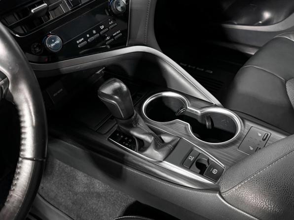 Toyota Camry VIII (XV70) Рестайлинг с пробегом 2021 года, цена 2 890 000 рублей, 114344 км, седан, Автокод Объявления