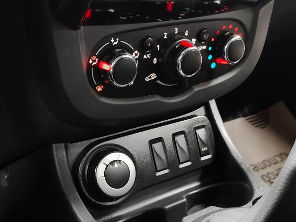 Renault Duster I Рестайлинг с пробегом 2018 года, цена 1 120 000 рублей, 160672 км, внедорожник, Автокод Объявления