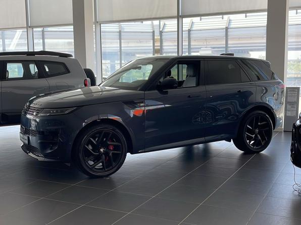 Land Rover Range Rover Sport III с пробегом 2022 года, цена 14 500 000 рублей, 193 км, внедорожник, Автокод Объявления