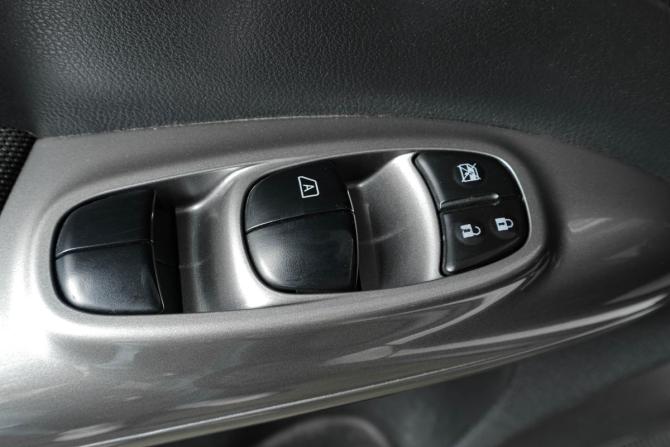 Nissan Juke I с пробегом 2012 года, цена 969 000 рублей, 147000 км, внедорожник, Автокод Объявления