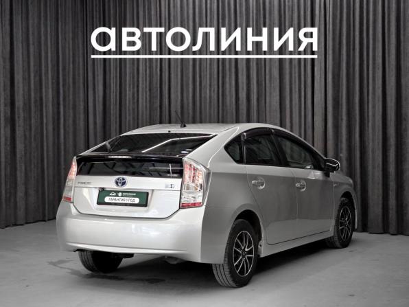 Toyota Prius III (XW30) с пробегом 2010 года, цена 899 000 рублей, 245000 км, лифтбек, Автокод Объявления