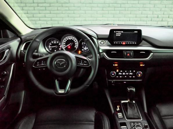 Mazda 6 III (GJ) Рестайлинг с пробегом 2017 года, цена 1 920 000 рублей, 140343 км, седан, Автокод Объявления