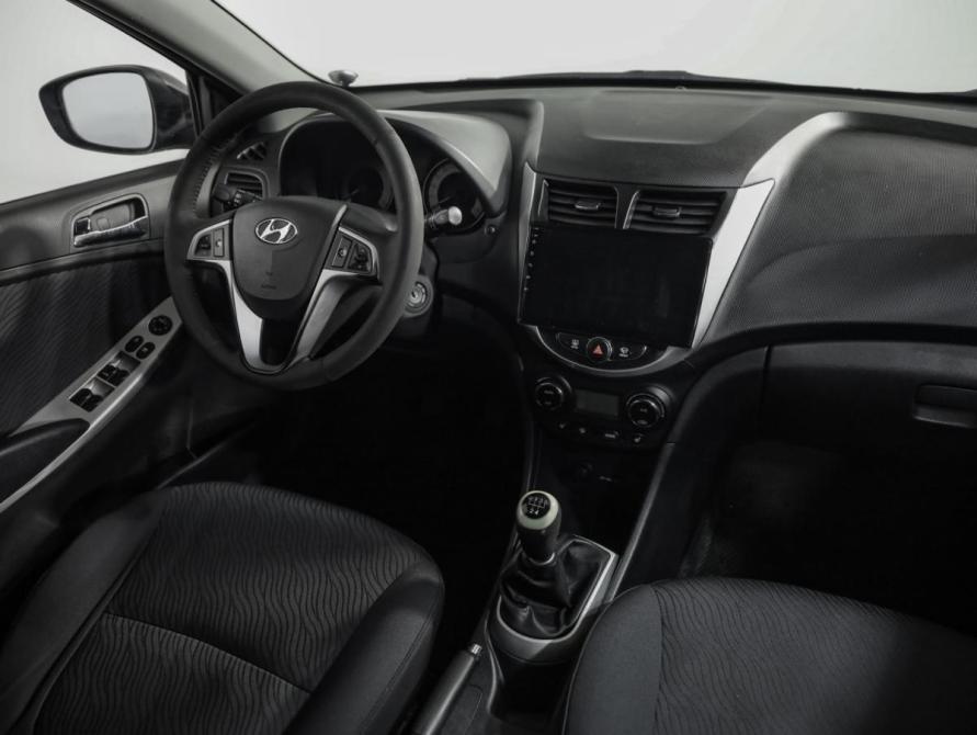 Hyundai Solaris I Санкт-Петербург  - изображение 9