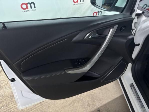 Opel Astra J с пробегом 2012 года, цена 749 000 рублей, 163000 км, хэтчбек, Автокод Объявления