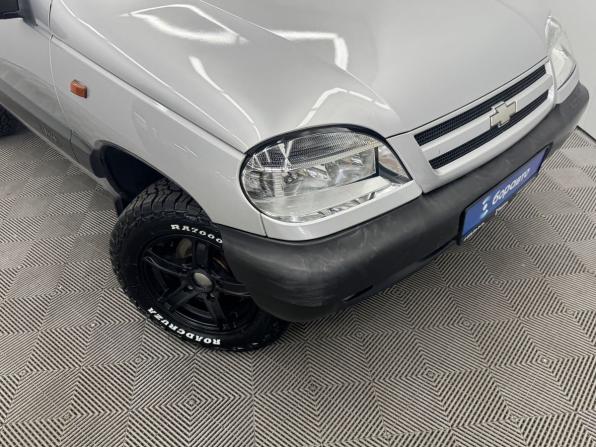 Chevrolet Niva I с пробегом 2004 года, цена 420 000 рублей, 111474 км, внедорожник, Автокод Объявления