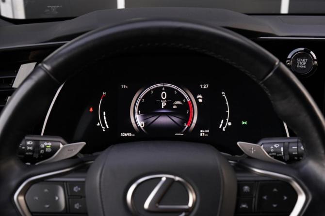 Lexus RX V с пробегом 2022 года, цена 7 850 000 рублей, 32694 км, внедорожник, Автокод Объявления