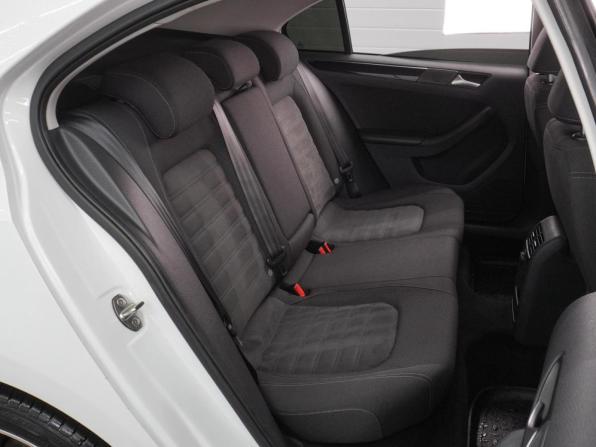 Volkswagen Jetta VI Рестайлинг с пробегом 2016 года, цена 1 149 000 рублей, 231423 км, седан, Автокод Объявления