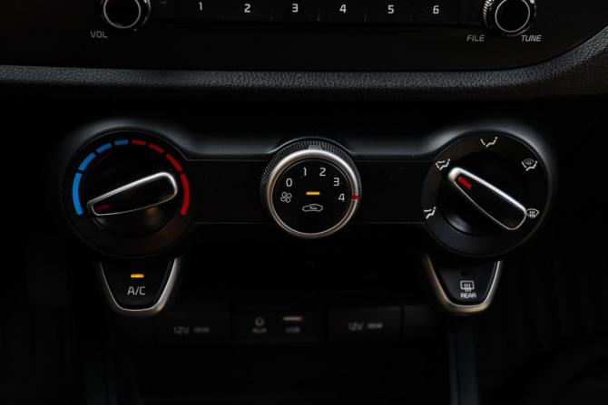 Kia Rio IV с пробегом 2018 года, цена 1 650 000 рублей, 72479 км, хэтчбек, Автокод Объявления