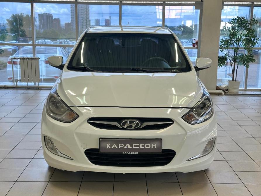 Hyundai Solaris I Волгоград  - изображение 3