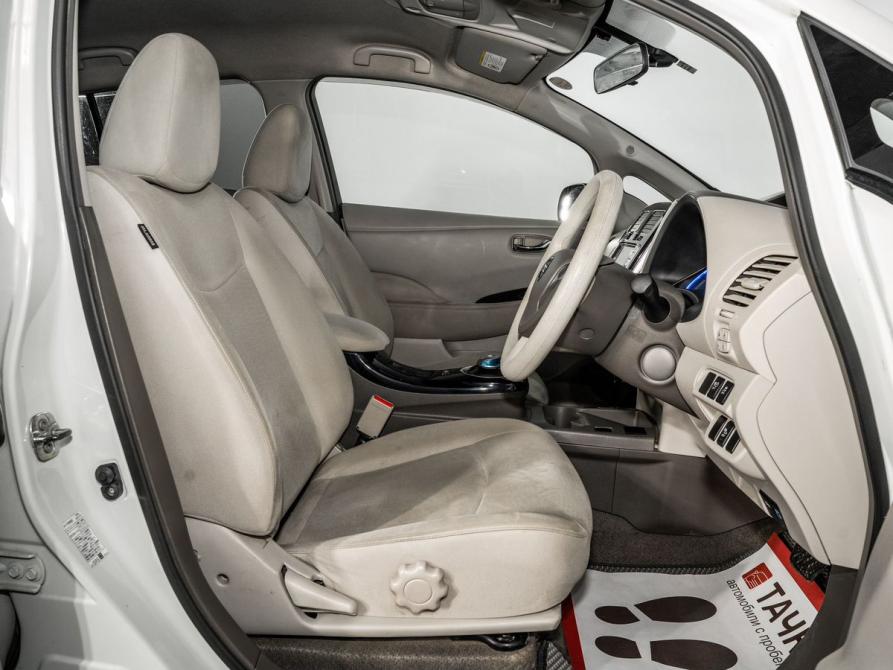 Nissan Leaf I (ZE0/AZE0) Иркутск  - изображение 5