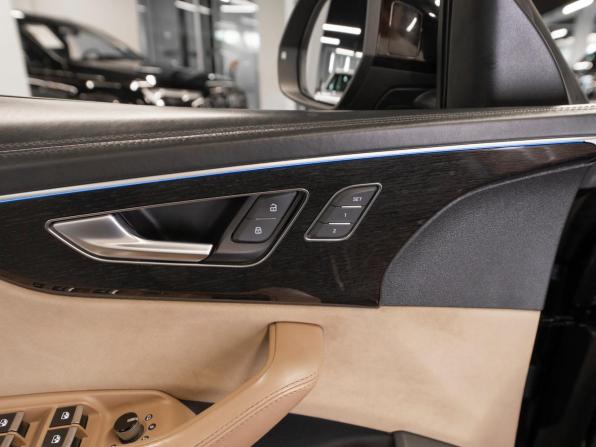 Audi Q8 I (4M) с пробегом 2018 года, цена 6 800 000 рублей, 124703 км, внедорожник, Автокод Объявления