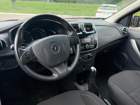 Renault Sandero II с пробегом 2017 года, цена 1 070 000 рублей, 70772 км, хэтчбек, Автокод Объявления