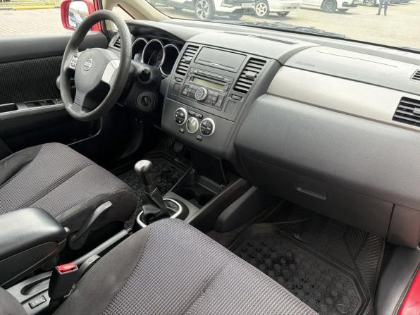 Nissan Tiida I с пробегом 2010 года, цена 478 000 рублей, 300160 км, хэтчбек, Автокод Объявления