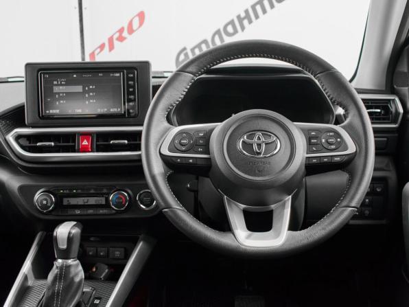 Toyota Raize I с пробегом 2020 года, цена 2 100 000 рублей, 34163 км, внедорожник, Автокод Объявления