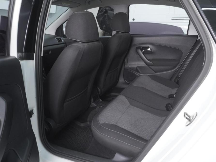 Volkswagen Polo V Рестайлинг Ростов-на-Дону  - изображение 11