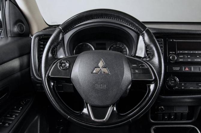 Mitsubishi Outlander III Рестайлинг 2 с пробегом 2017 года, цена 2 399 000 рублей, 98000 км, внедорожник, Автокод Объявления