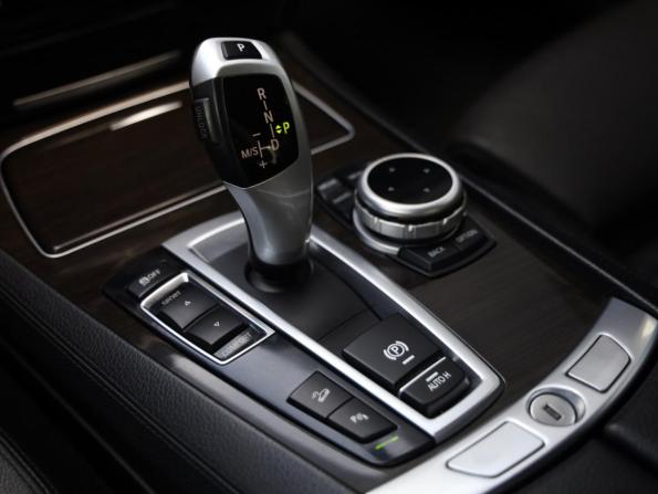 BMW 7 серии V (F01/F02/F04) Рестайлинг с пробегом 2012 года, цена 1 650 000 рублей, 264928 км, седан, Автокод Объявления