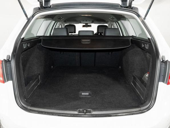 Volkswagen Passat B7 с пробегом 2013 года, цена 1 350 000 рублей, 99030 км, универсал, Автокод Объявления