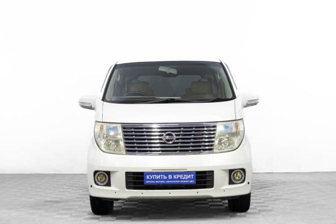 Nissan Elgrand II (E51) с пробегом 2005 года, цена 1 499 000 рублей, 170000 км, минивэн, Автокод Объявления