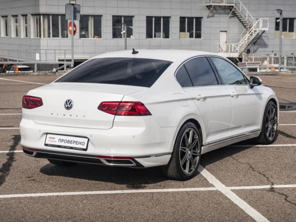 Volkswagen Passat B8 Рестайлинг с пробегом 2020 года, цена 2 898 000 рублей, 104000 км, седан, Автокод Объявления