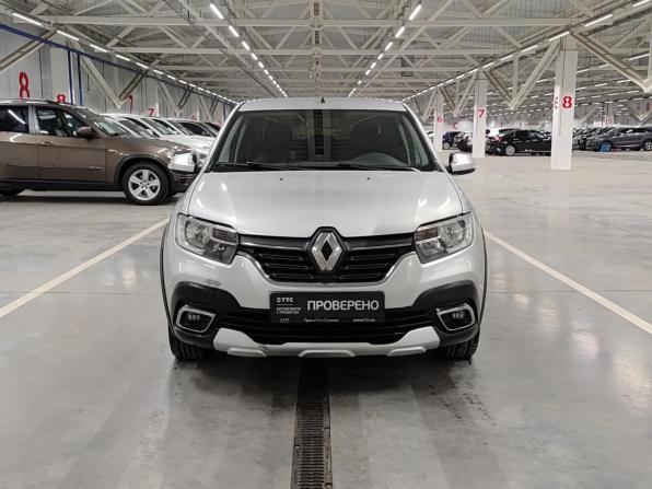 Renault Logan II Рестайлинг с пробегом 2020 года, цена 1 015 000 рублей, 71874 км, седан, Автокод Объявления