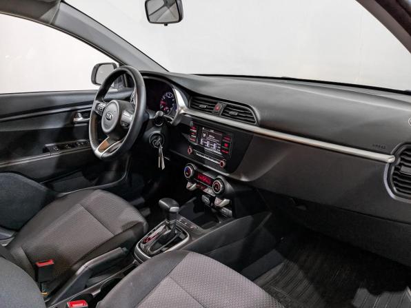 Kia Rio IV Рестайлинг с пробегом 2021 года, цена 1 690 000 рублей, 35810 км, седан, Автокод Объявления