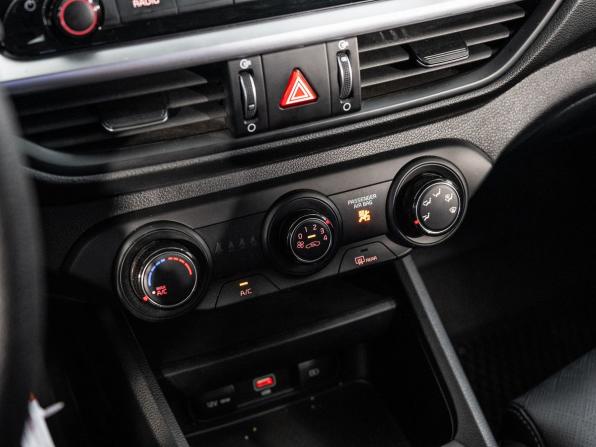 Kia K3 II Рестайлинг с пробегом 2024 года, цена 2 100 000 рублей, 22120 км, седан, Автокод Объявления