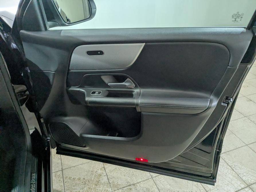 Mercedes-Benz GLB I (X247) Химки  - изображение 19