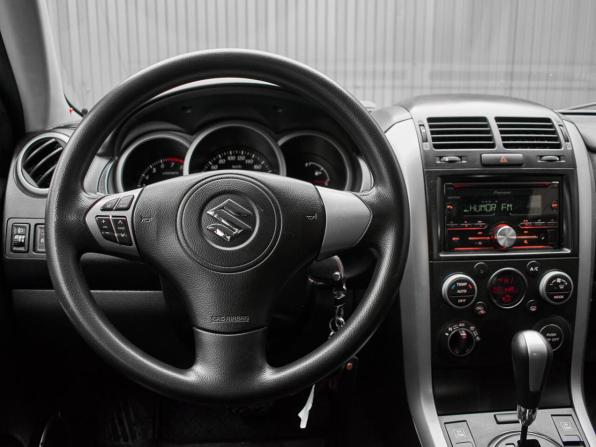 Suzuki Grand Vitara II Рестайлинг с пробегом 2010 года, цена 1 400 000 рублей, 170034 км, внедорожник, Автокод Объявления