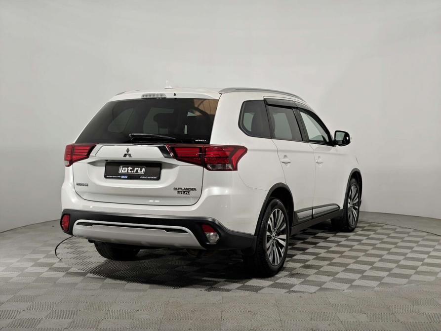Mitsubishi Outlander III Рестайлинг 3 Санкт-Петербург  - изображение 5
