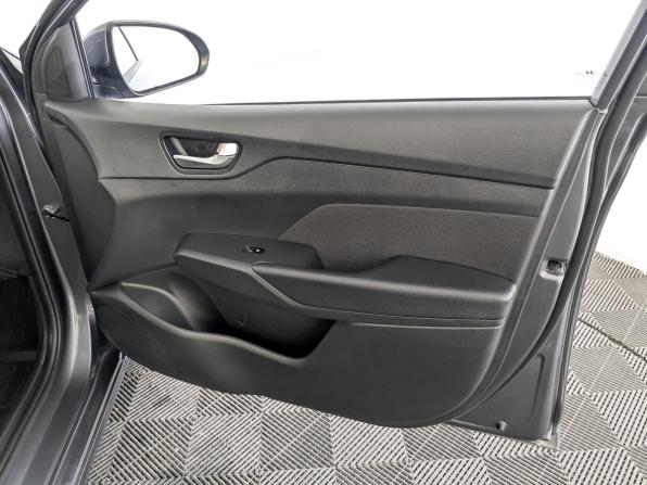 Hyundai Solaris II Рестайлинг с пробегом 2021 года, цена 1 439 000 рублей, 84555 км, седан, Автокод Объявления