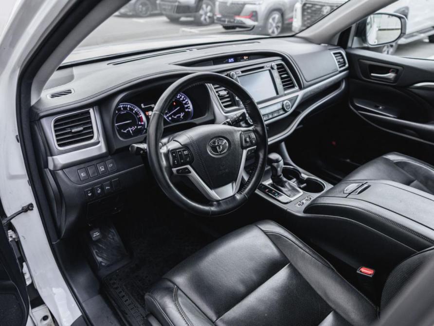 Toyota Highlander III (XU50) Рестайлинг Москва  - изображение 13