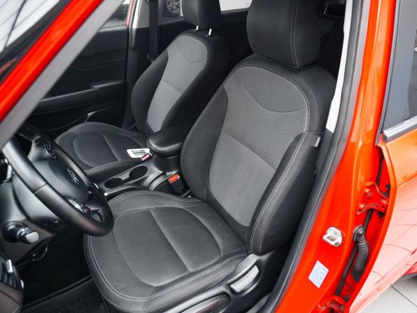 Kia Soul II Рестайлинг с пробегом 2018 года, цена 1 720 000 рублей, 130000 км, хэтчбек, Автокод Объявления