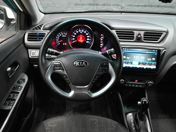 Kia Rio III Рестайлинг с пробегом 2017 года, цена 900 000 рублей, 206328 км, седан, Автокод Объявления