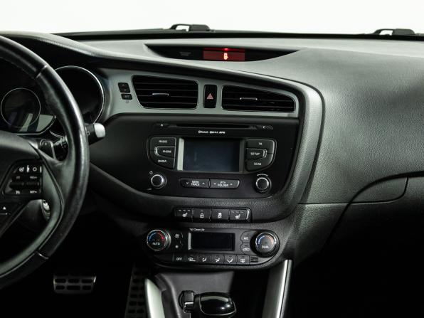 Kia Ceed II с пробегом 2014 года, цена 999 777 рублей, 133926 км, универсал, Автокод Объявления