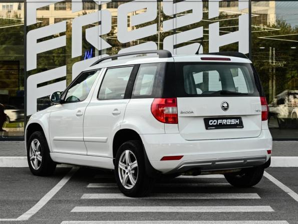 Skoda Yeti I Рестайлинг с пробегом 2015 года, цена 1 229 000 рублей, 208560 км, внедорожник, Автокод Объявления